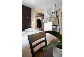 Escale Oceania Rennes Cap Malo Hotel La Meziere