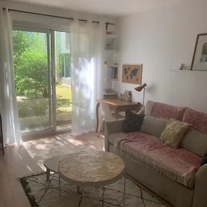 https://t2-cosy-70s.aixenprovencehotels.org